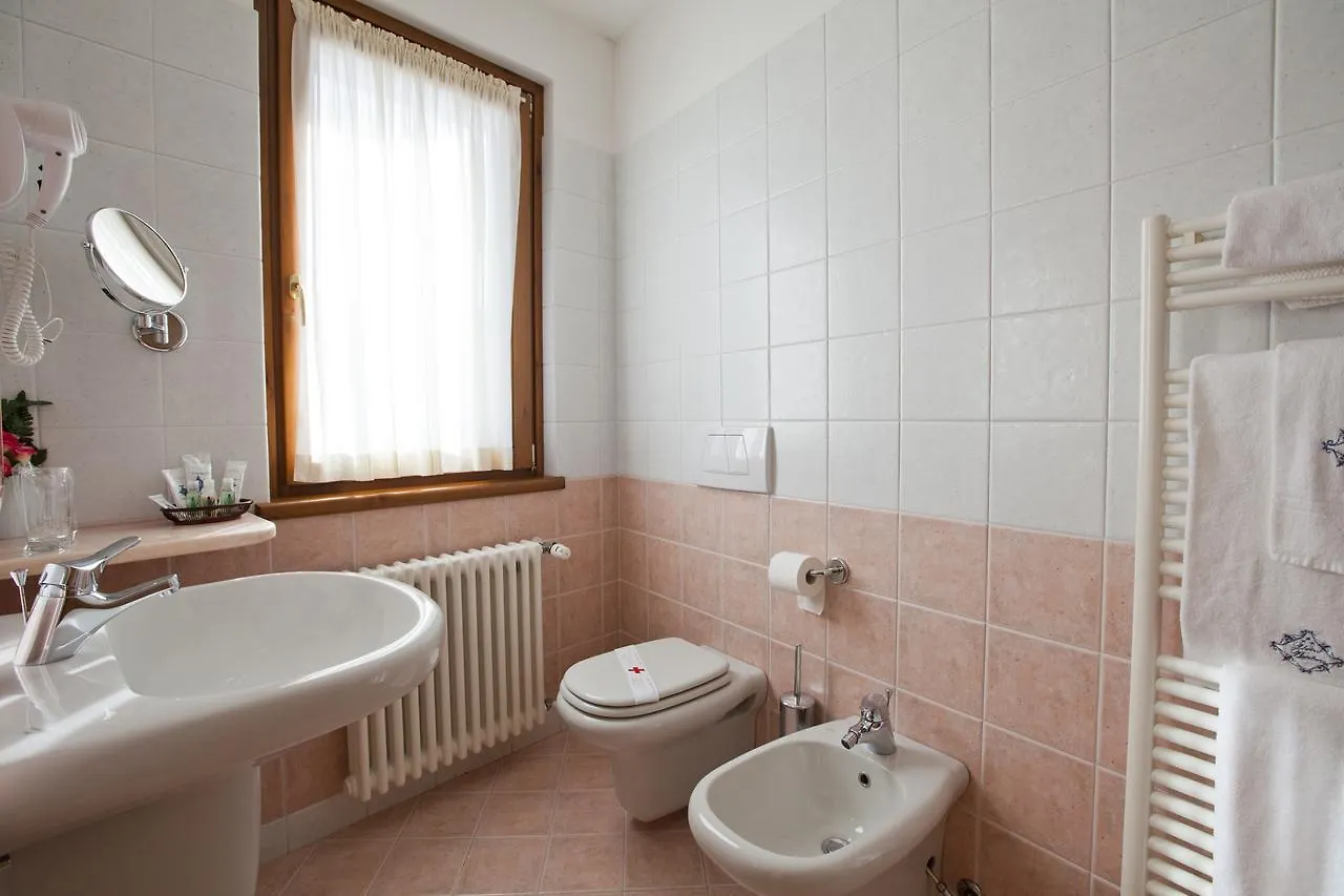 Hotel Ambra Clusone 3*,