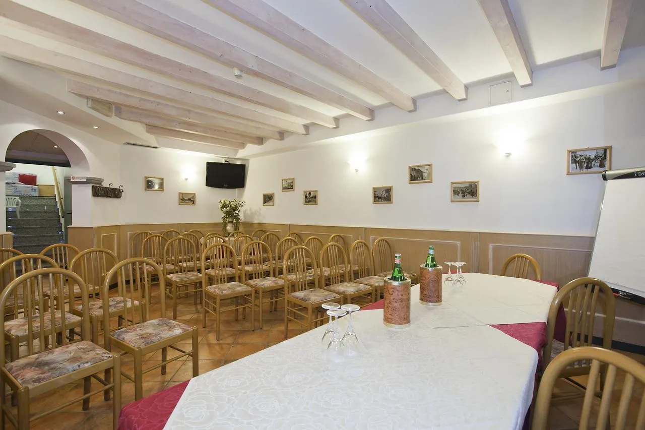 Hotel Ambra Clusone
