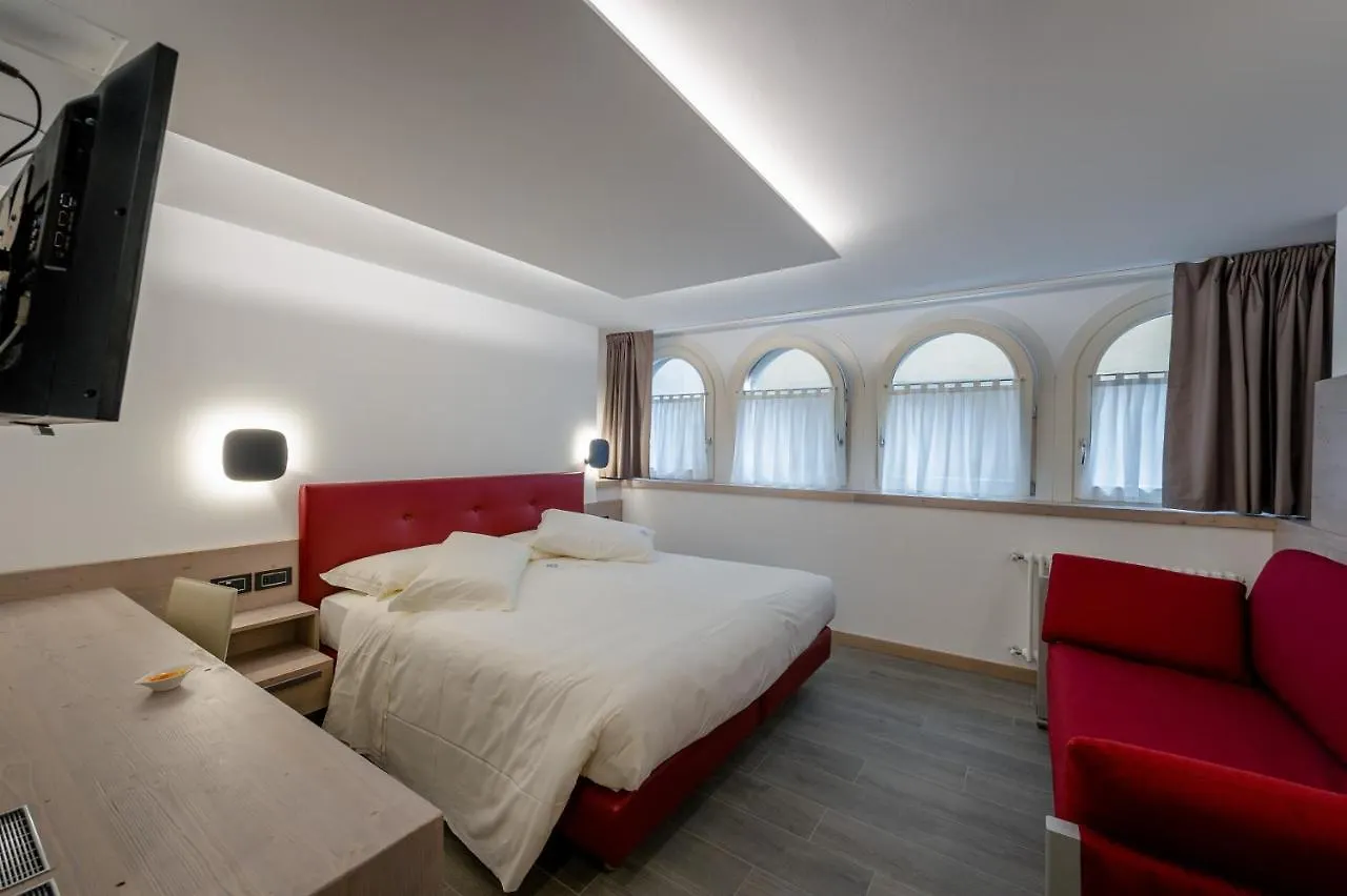 Hotel Ambra Clusone 3*,  Italy